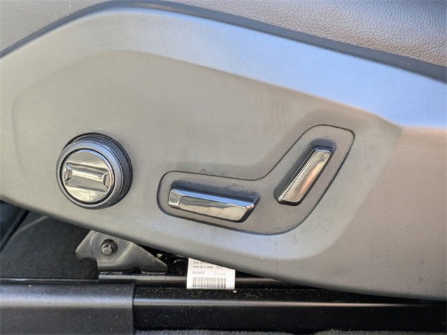 New 2025 Volvo XC60 B5 Plus w/ Protection Package Premier image 17