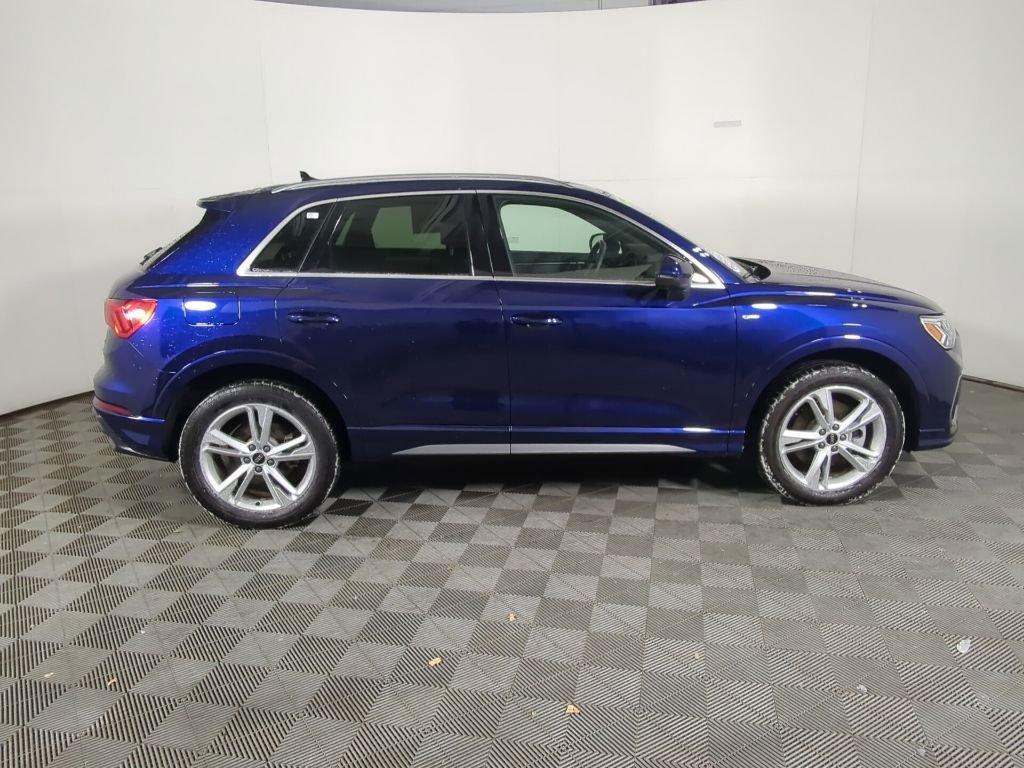 Used 2024 Audi Q3 2.0T Premium Plus w/ Premium Plus Package image 13