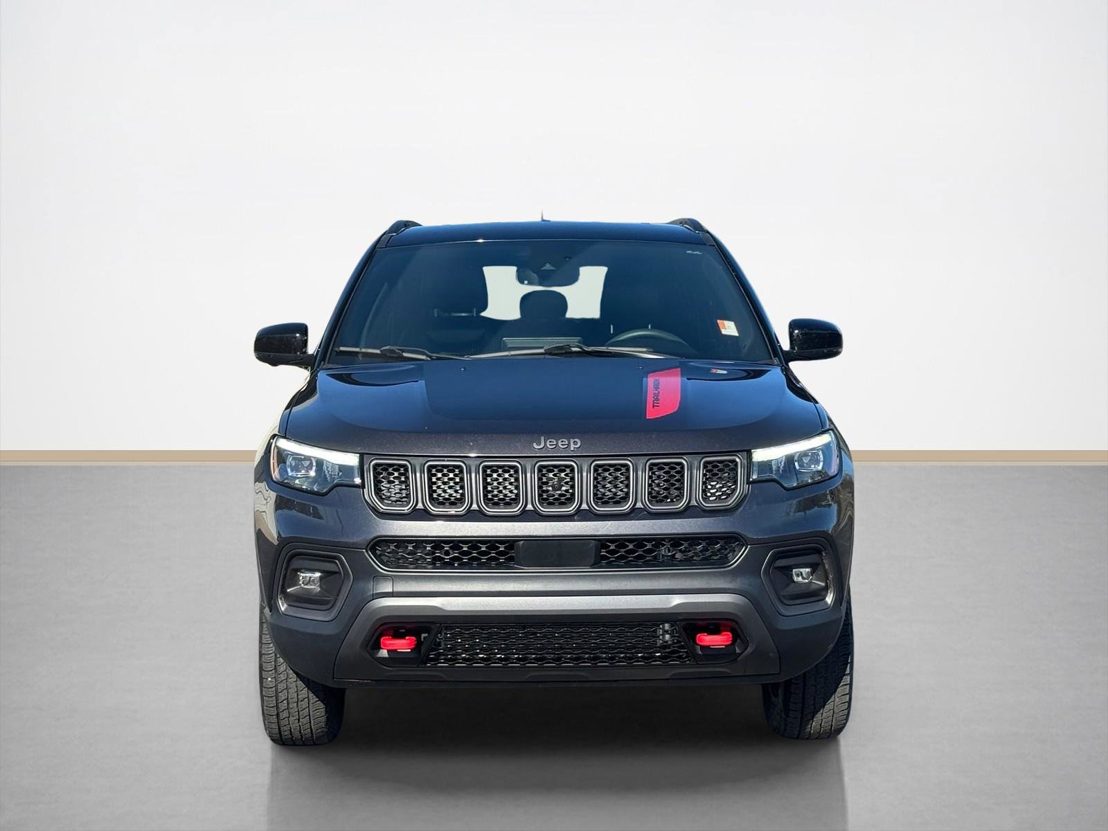 Used 2023 Jeep Compass Trailhawk w/ Trailhawk Elite Group image 2