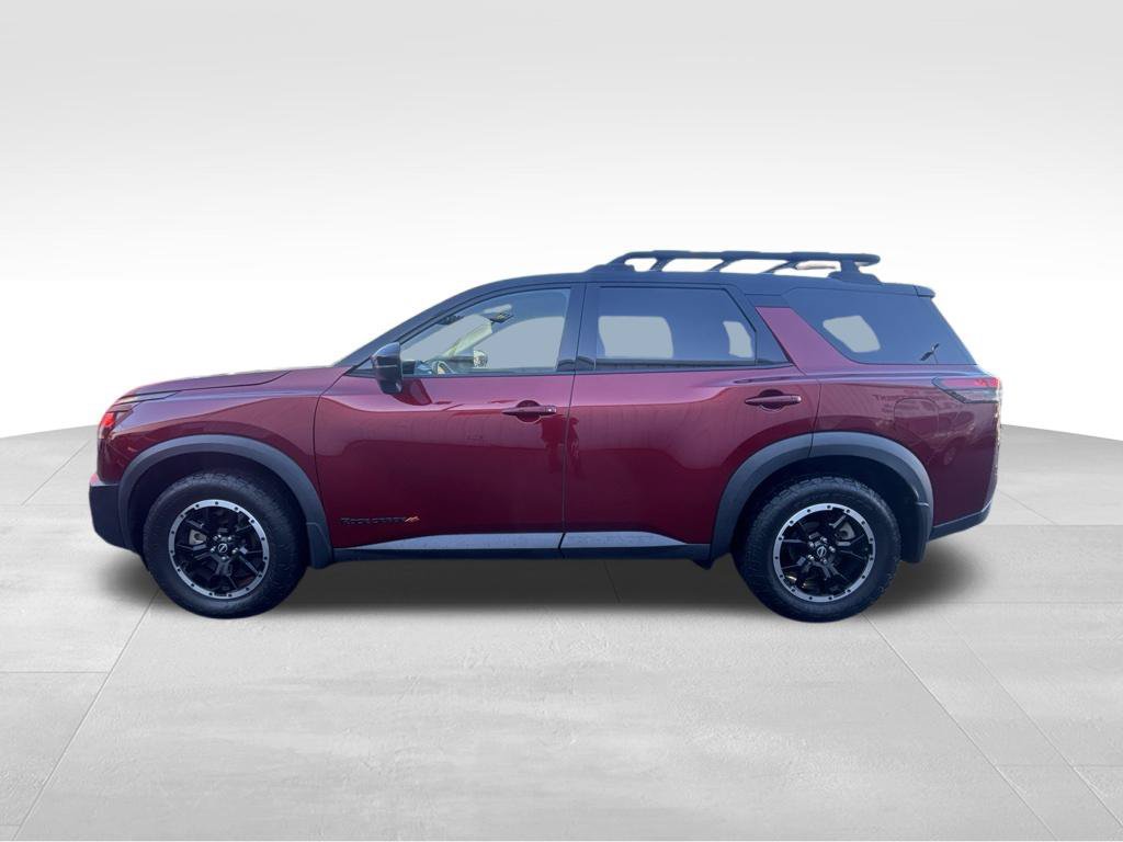 Used 2024 Nissan Pathfinder Rock Creek AWD/4WD image 2