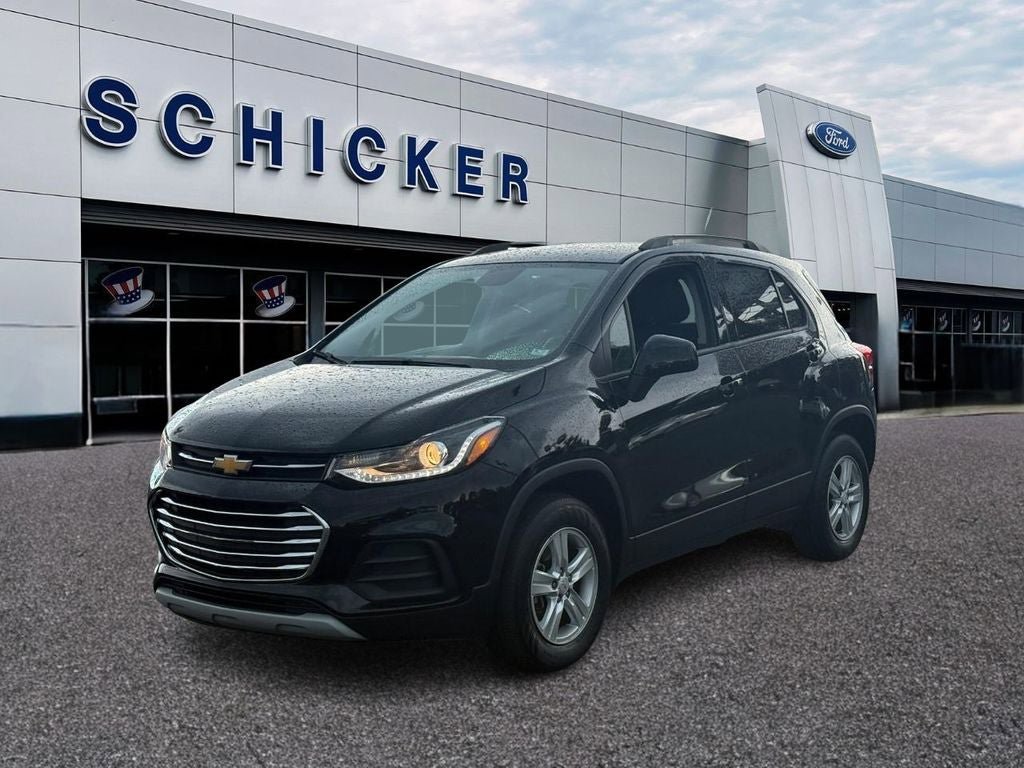 Used 2021 Chevrolet Trax LT w/ LT Convenience Package AWD/4WD image 4