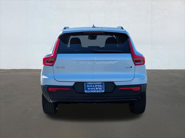 New 2026 Volvo XC40 B5 Ultra w/ Climate Package AWD/4WD image 5