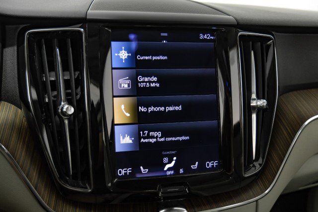 Used 2021 Volvo XC60 T8 Inscription Expression w/ Advanced Package AWD/4WD image 23