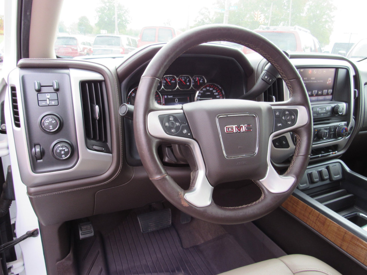 Used 2016 GMC Sierra 1500 SLT w/ SLT Preferred Package image 16