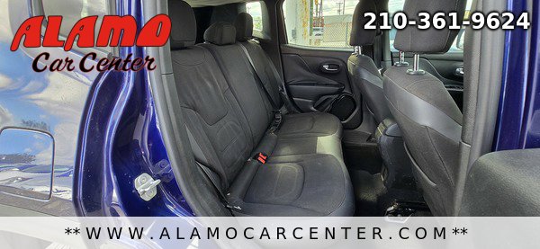 Used 2017 Jeep Renegade Altitude FWD image 22