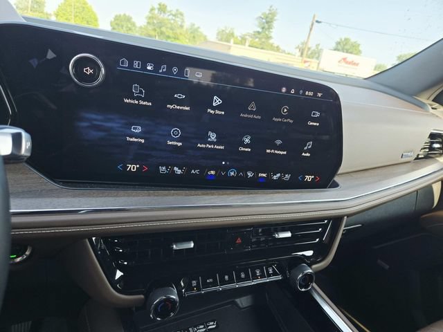 Certified 2025 Chevrolet Tahoe High Country AWD/4WD image 14