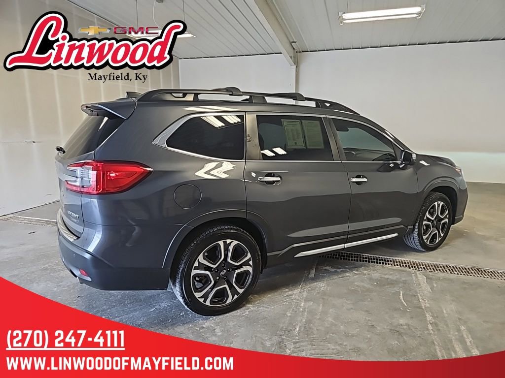Used 2023 Subaru Ascent Touring image 2
