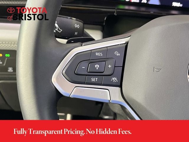 Used 2024 Volkswagen Atlas Peak Edition SEL AWD/4WD image 32