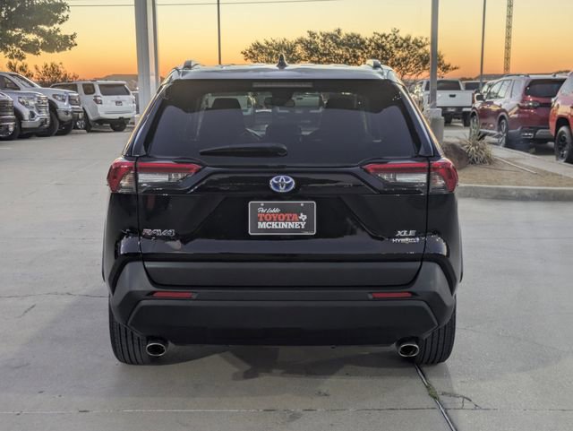 Used 2022 Toyota RAV4 XLE image 6