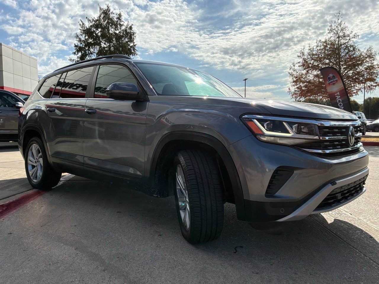 Used 2022 Volkswagen Atlas SE AWD/4WD image 4