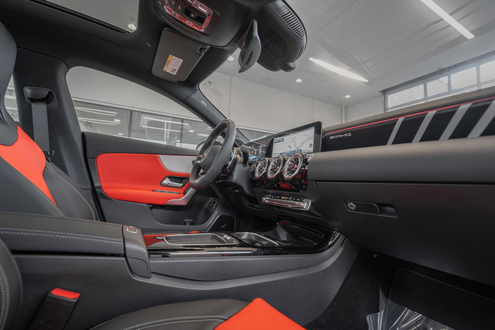 New 2025 Mercedes-Benz CLA 45 AMG 4MATIC image 17