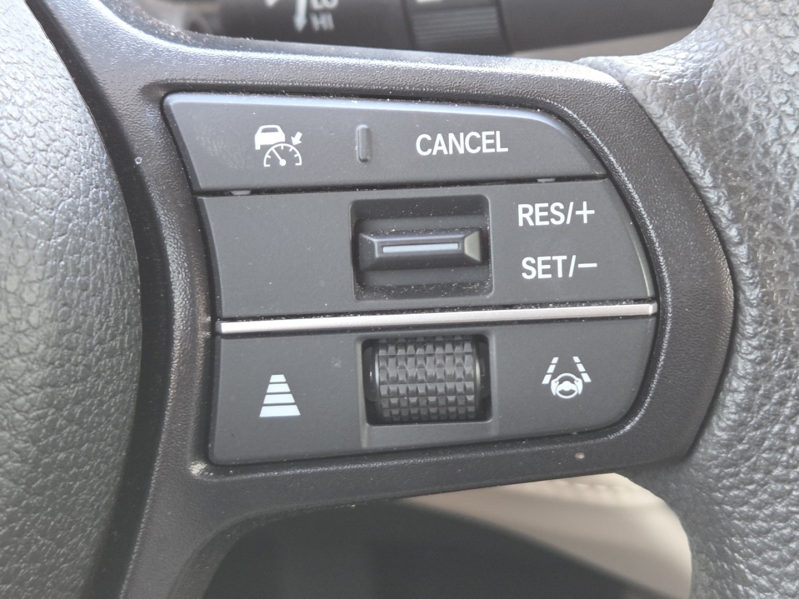 Used 2025 Honda Accord SE image 6