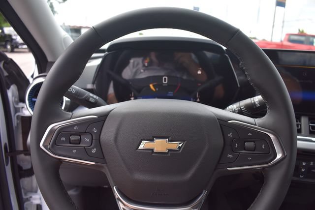 New 2026 Chevrolet Trax LT w/ LT Convenience Package FWD image 25