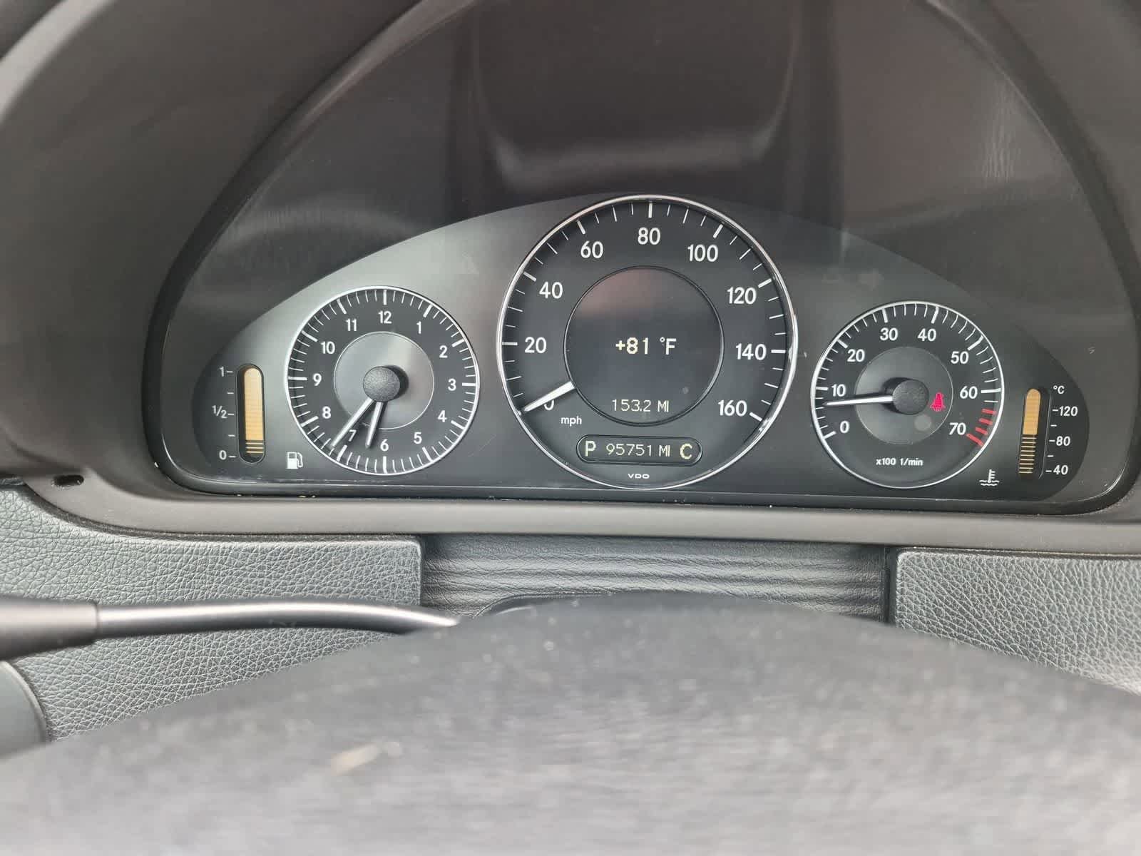 Used 2008 Mercedes-Benz CLK 350 Coupe image 31