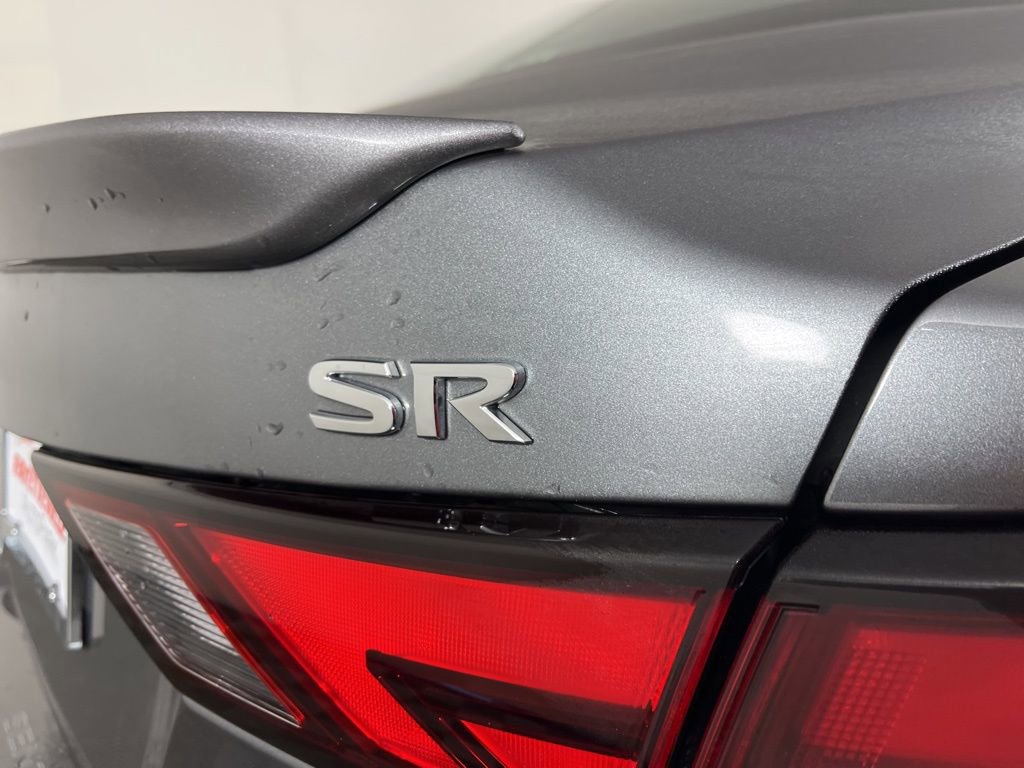 Used 2022 Nissan Sentra SR w/ Electronics Package image 4