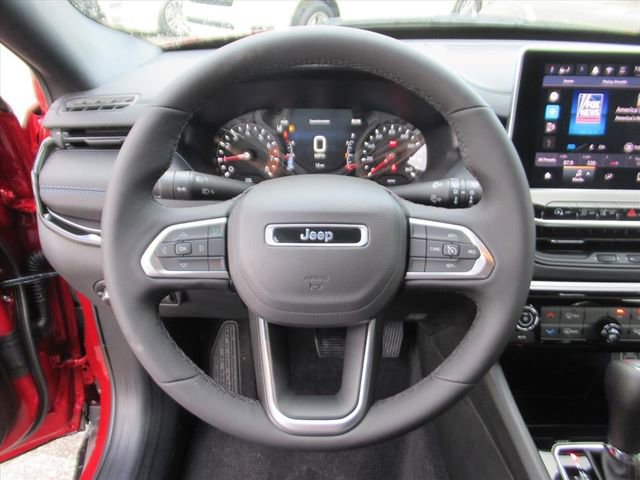 New 2026 Jeep Compass Latitude image 17