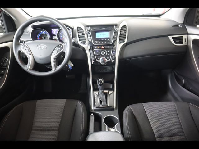 Used 2015 Hyundai Elantra GT FWD image 18