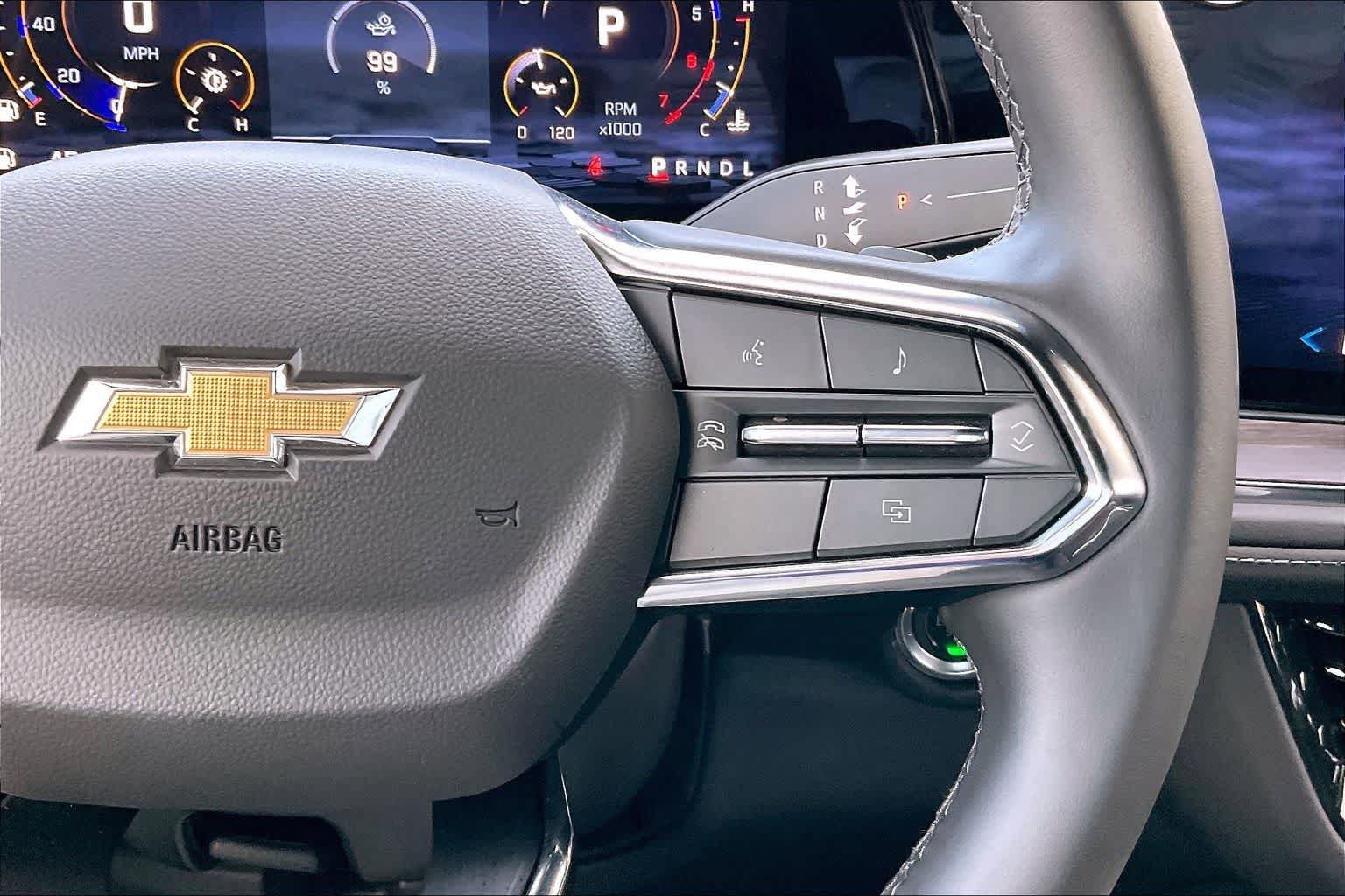 Used 2025 Chevrolet Tahoe LS AWD/4WD image 25