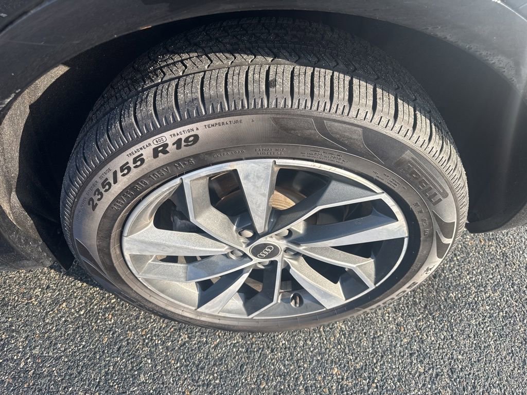 Used 2023 Audi Q5 2.0T Premium w/ Convenience Package AWD/4WD image 15