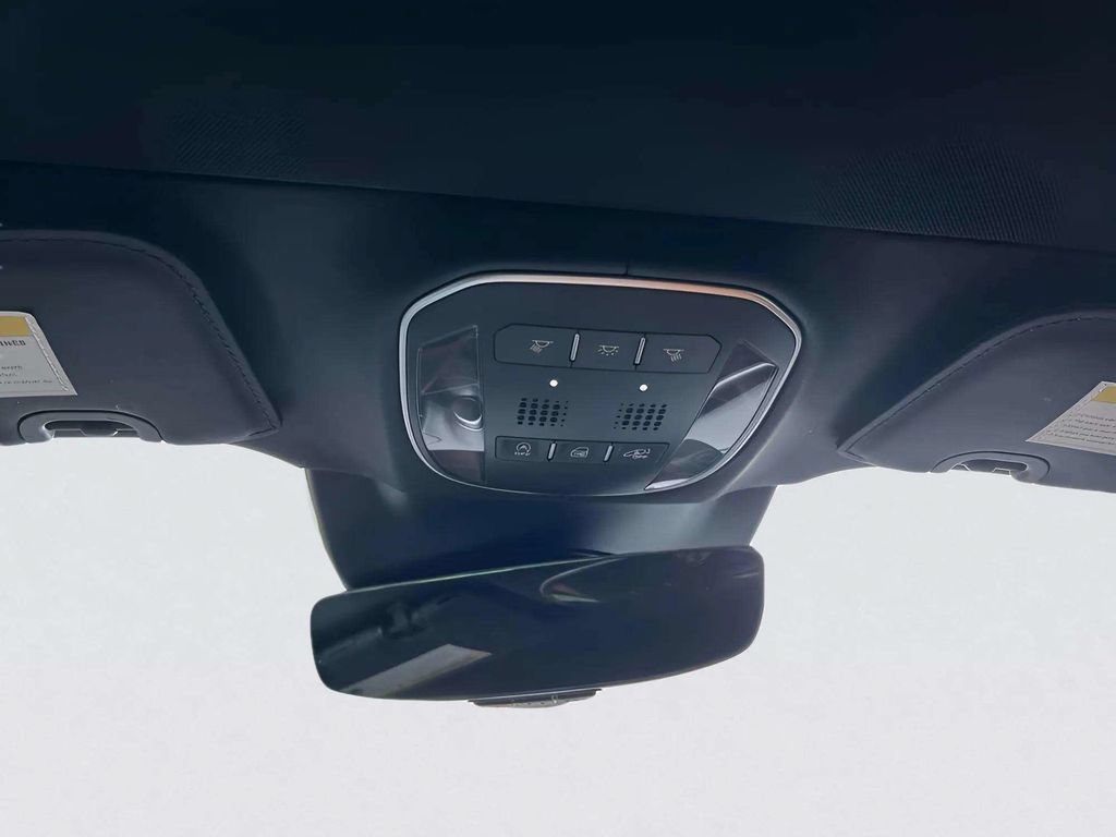 Used 2020 Ferrari Portofino RWD image 23