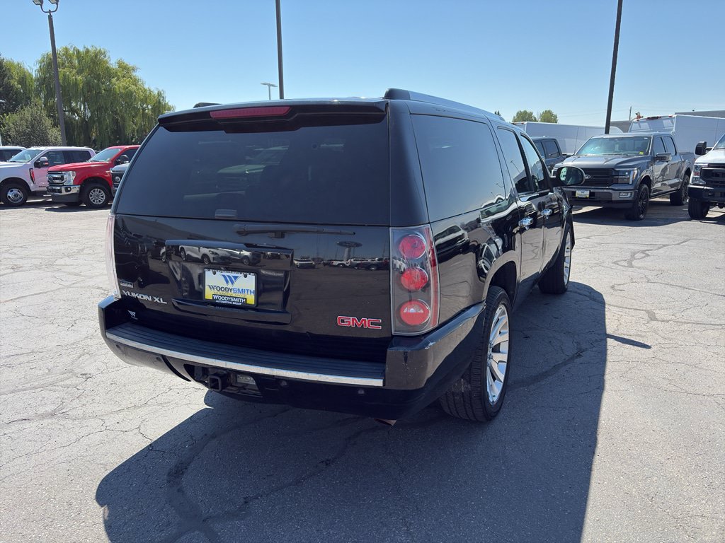 Used 2012 GMC Yukon XL Denali AWD/4WD image 5
