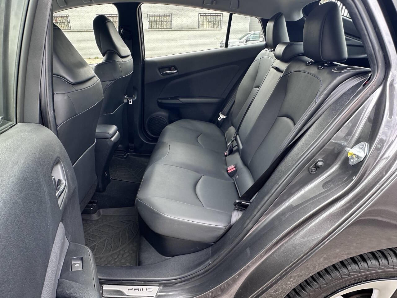 Used 2017 Toyota Prius Three Touring FWD image 13