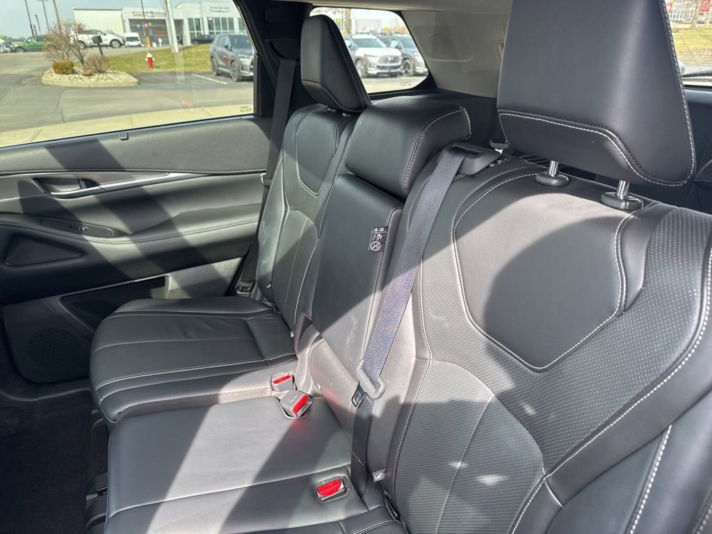 Certified 2023 INFINITI QX60 Luxe image 22