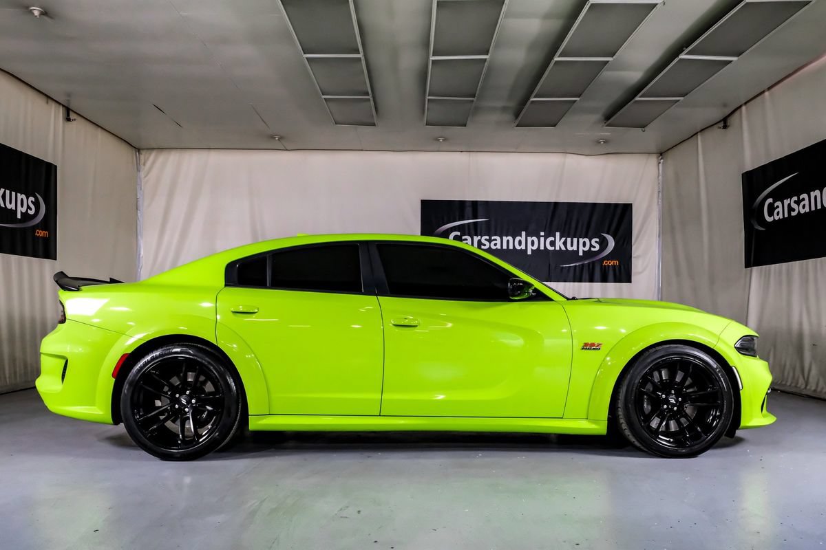 Used 2023 Dodge Charger Scat Pack RWD image 5