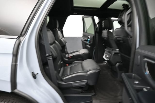 Certified 2026 Ford Expedition Platinum w/ Stealth Performance Package AWD/4WD image 26