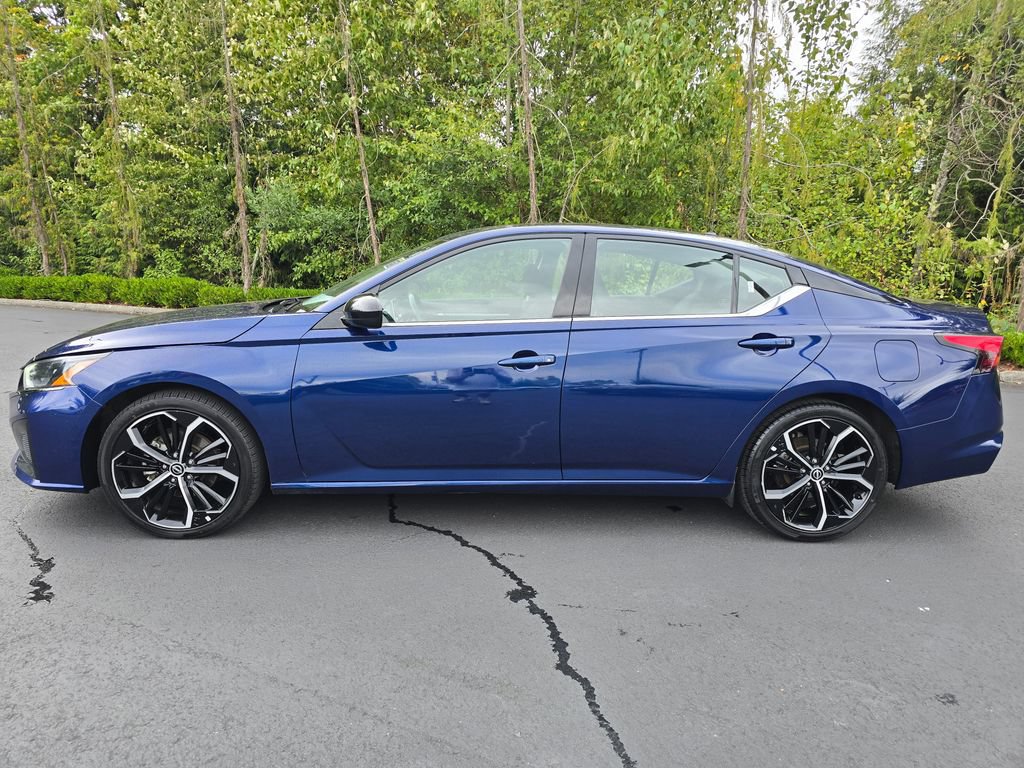 Used 2024 Nissan Altima 2.5 SR FWD image 28