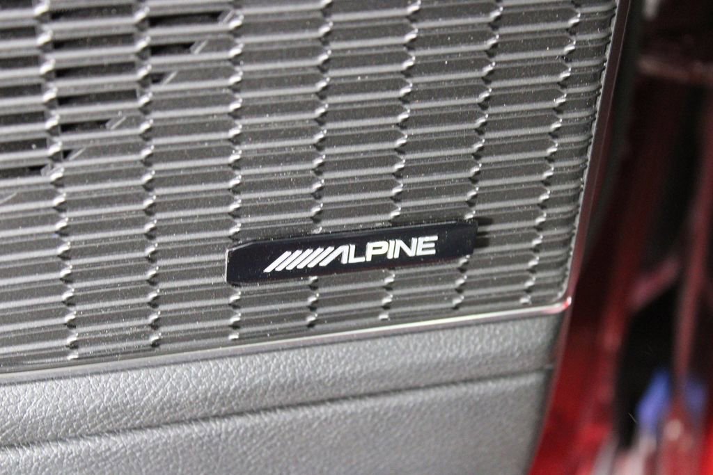 Used 2023 Jeep Grand Cherokee L Overland w/ Advanced Protech Group III image 22