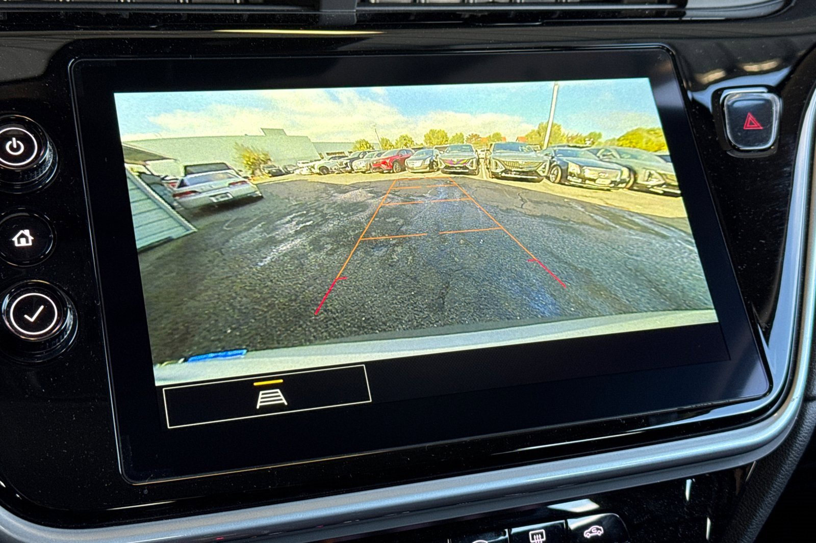 Used 2023 Chevrolet Bolt EUV LT w/ Comfort Package image 25