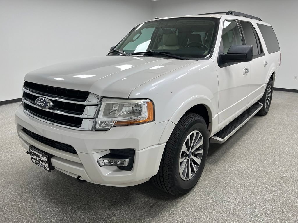 Used 2017 Ford Expedition EL XLT w/ Equipment Group 202A AWD/4WD image 4