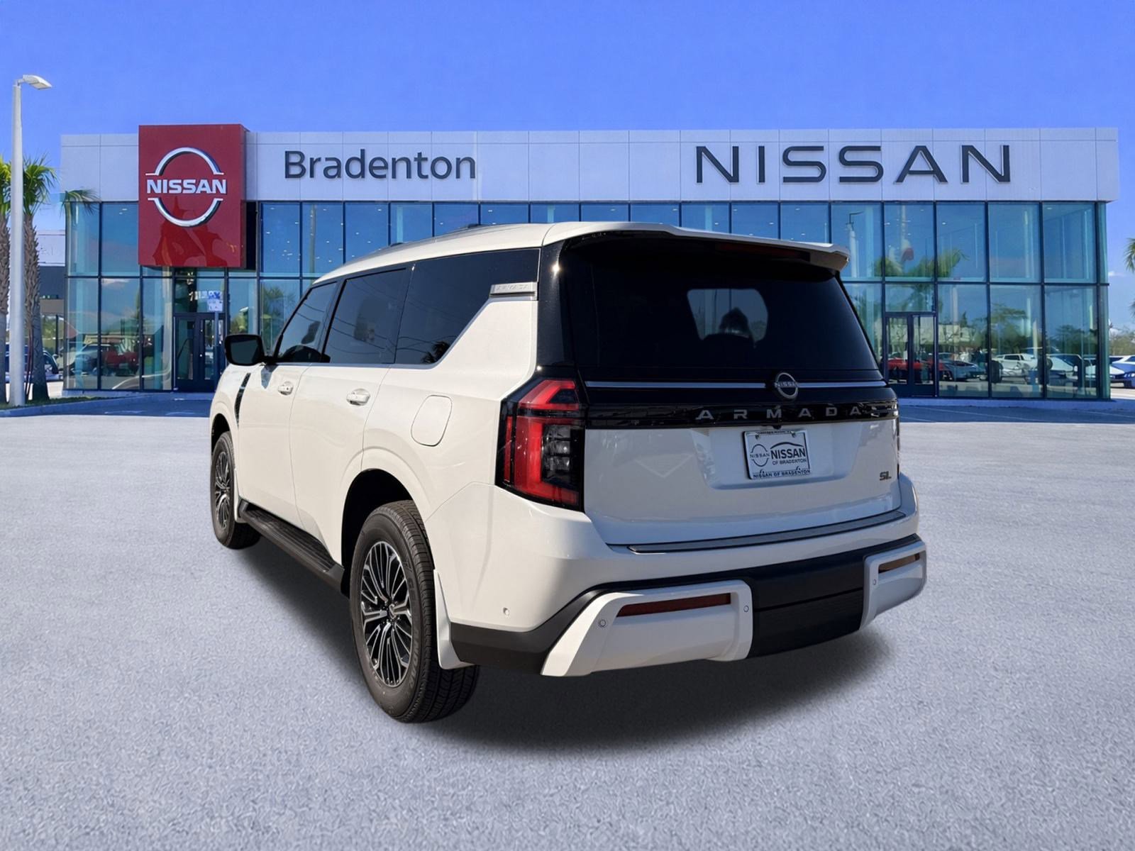 New 2026 Nissan Armada SL image 4