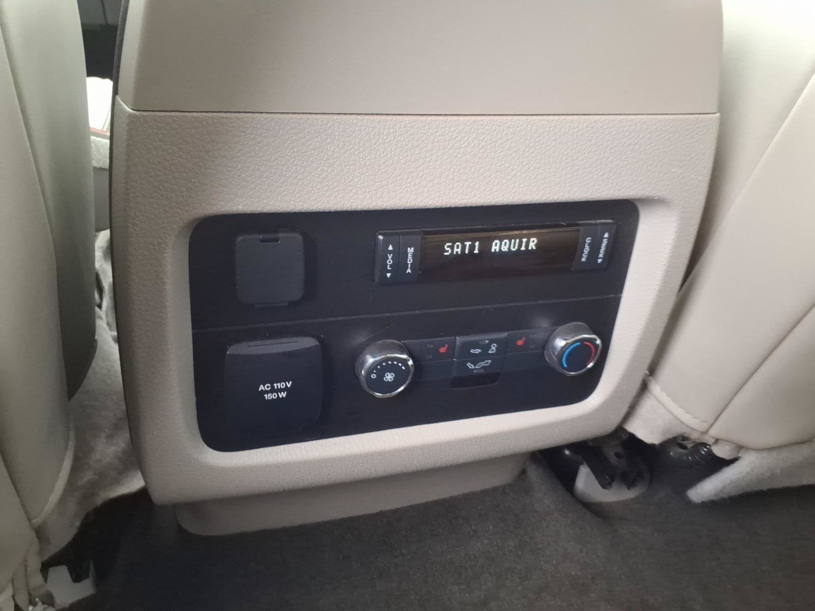 Used 2017 Lincoln Navigator L Select AWD/4WD image 13