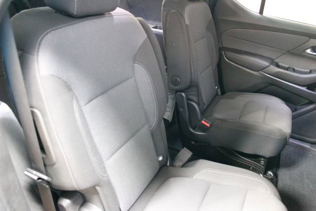 Used 2022 Chevrolet Traverse LT FWD image 9