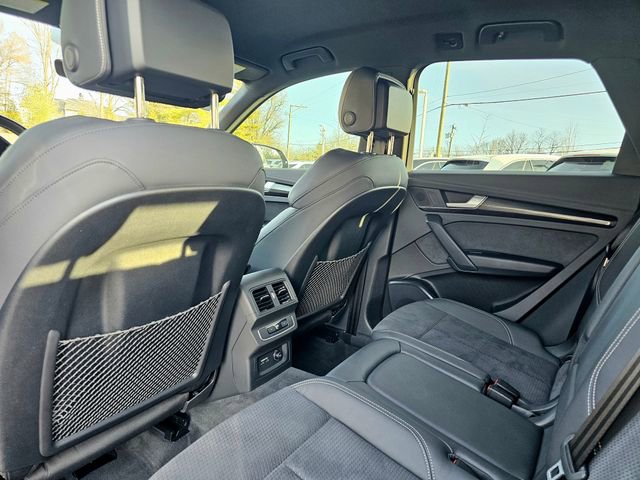 Used 2022 Audi SQ5 Premium image 24