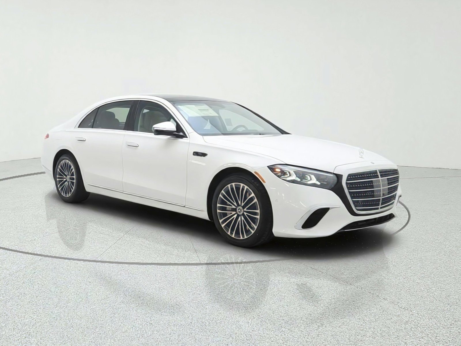 New 2027 Mercedes-Benz S 580 4MATIC Sedan image 3