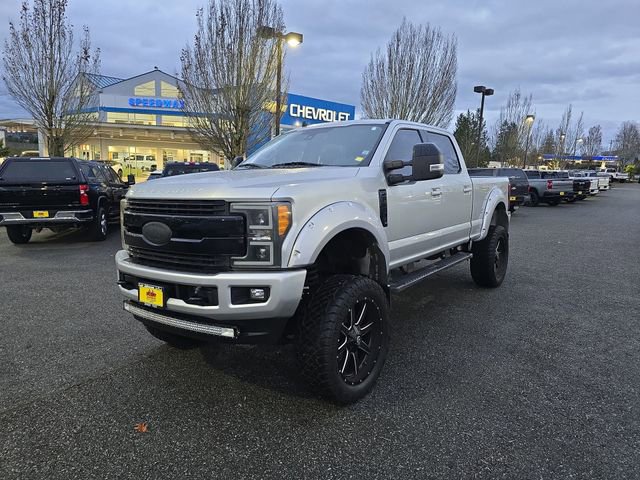 Used 2019 Ford F250 Lariat image 1