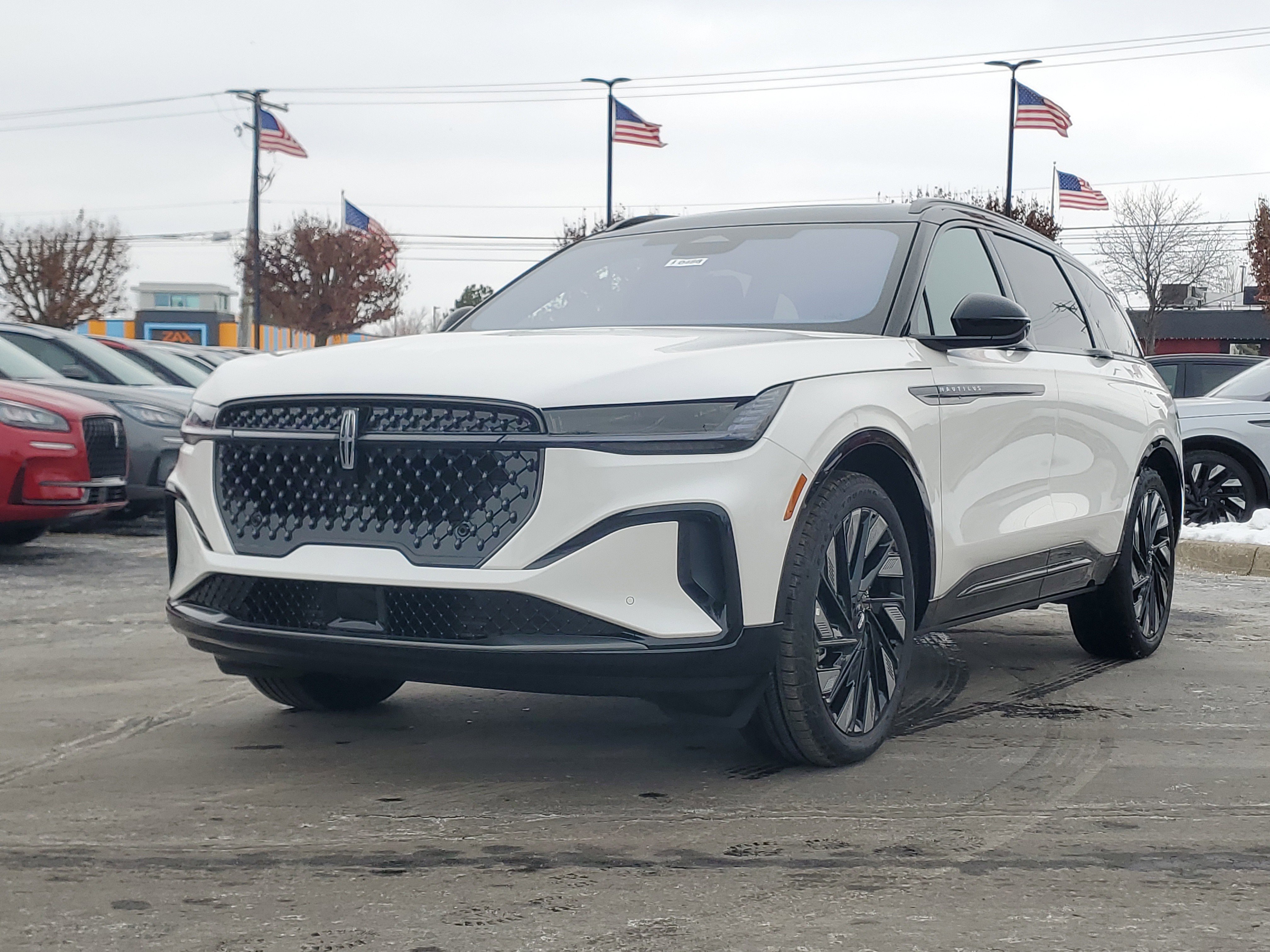 New 2026 Lincoln Nautilus Reserve w/ Jet Appearance Package image 2