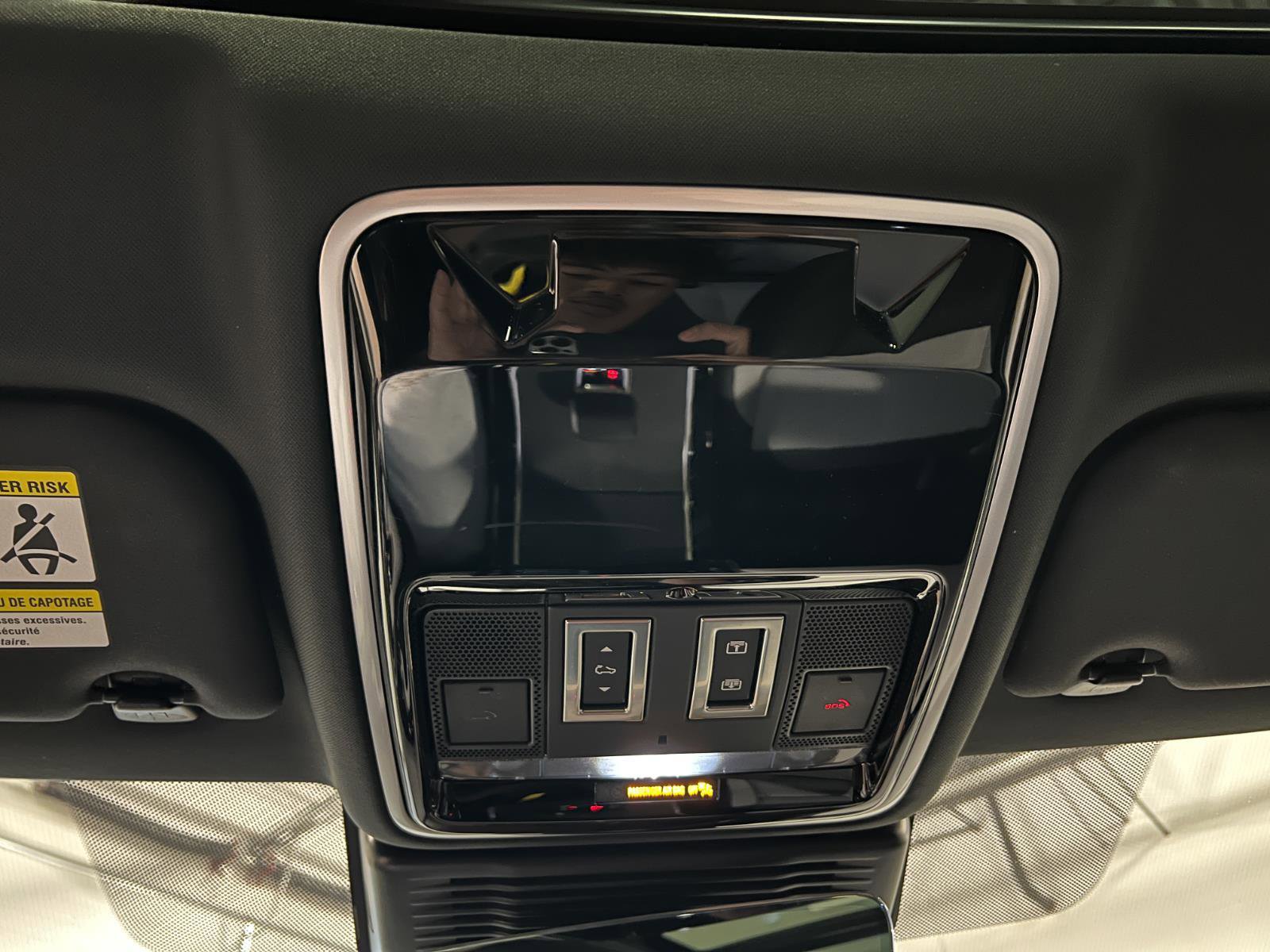 Used 2026 Land Rover Range Rover Velar Dynamic SE image 20