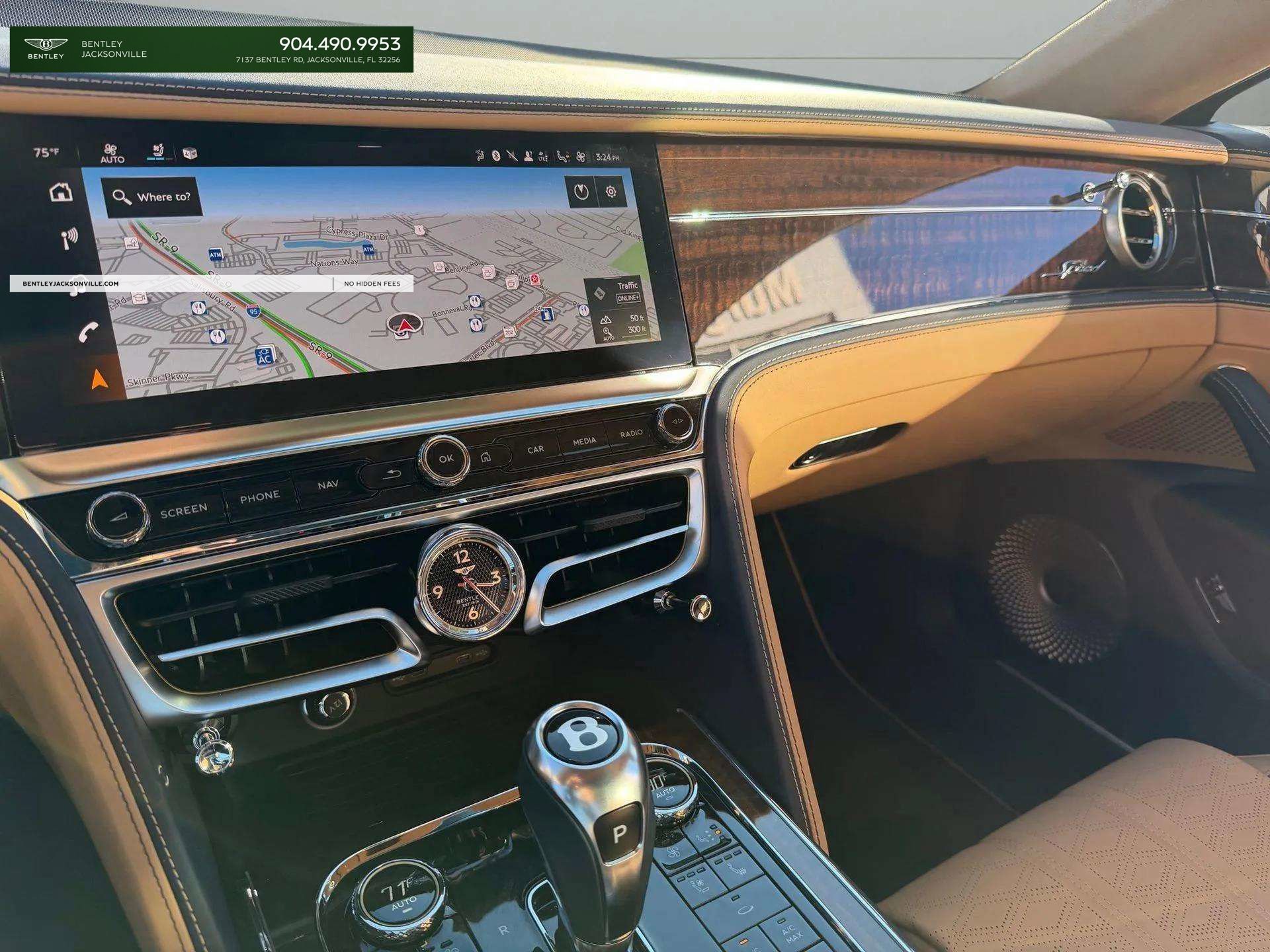 Used 2025 Bentley Flying Spur Plug-In Hybrid image 26