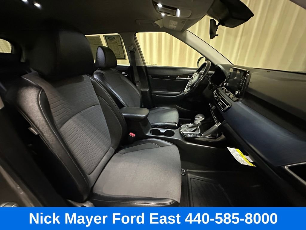 Used 2023 Kia Seltos S image 23