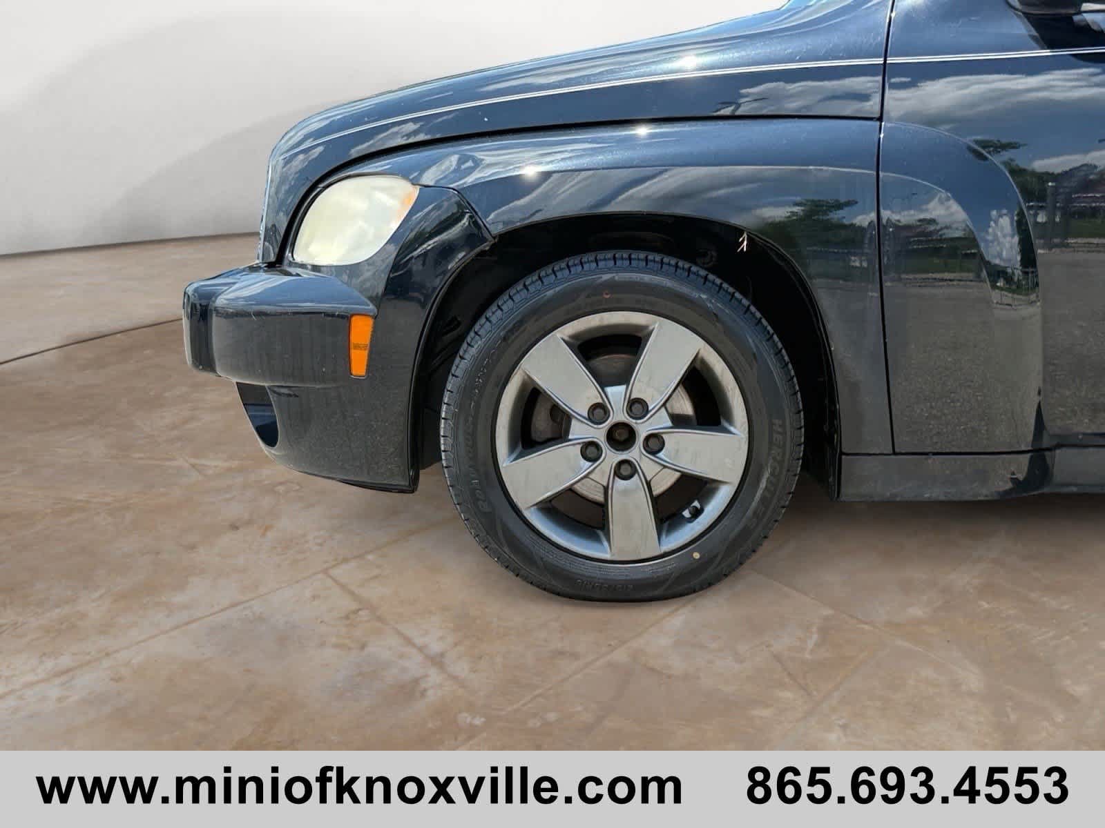 Used 2010 Chevrolet HHR LS FWD image 9