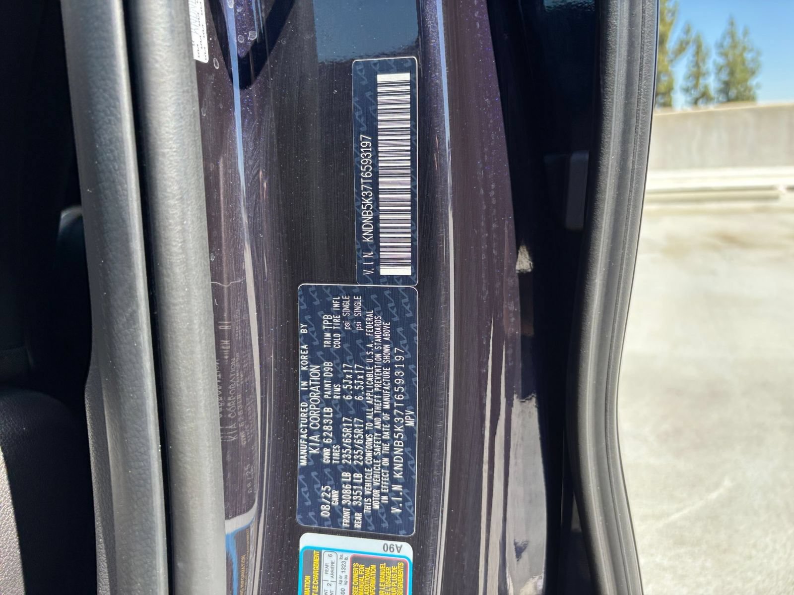 Used 2026 Kia Carnival FWD image 32