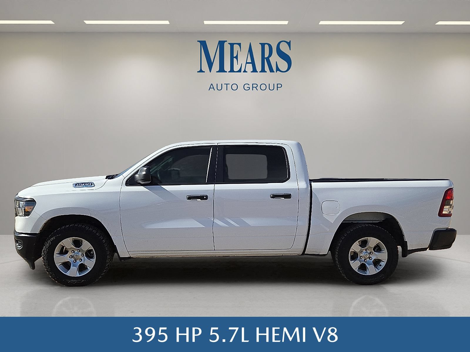 Used 2023 RAM 1500 Tradesman w/ Tradesman Group AWD/4WD image 3