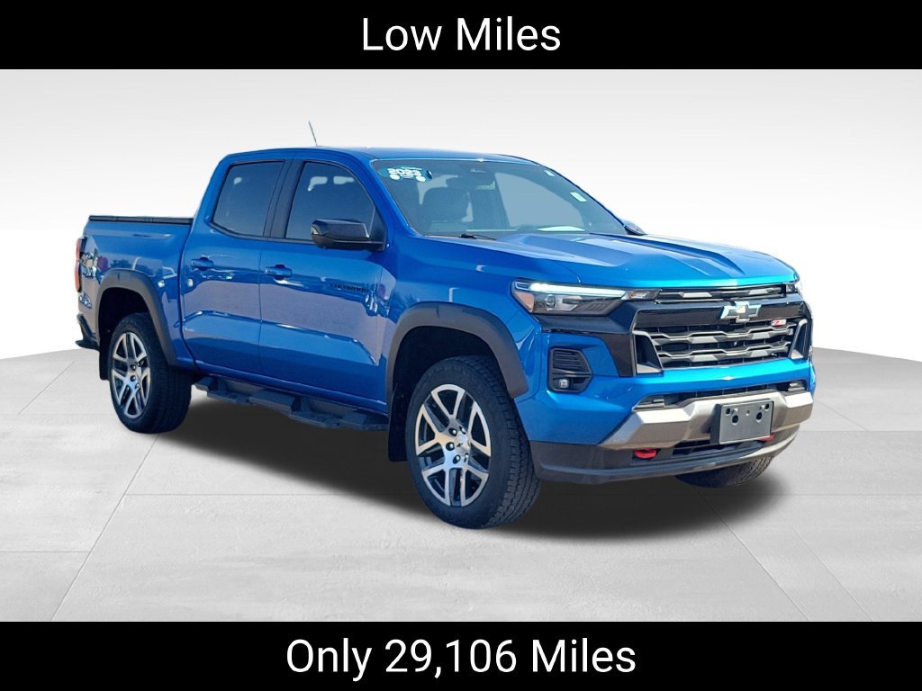 Certified 2023 Chevrolet Colorado Z71 w/ Z71 Convenience Package 2 AWD/4WD image 2