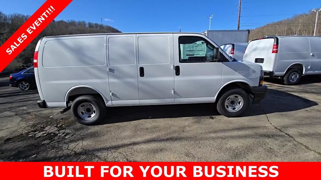 New 2025 Chevrolet Express 2500 w/ Communications Package RWD image 7