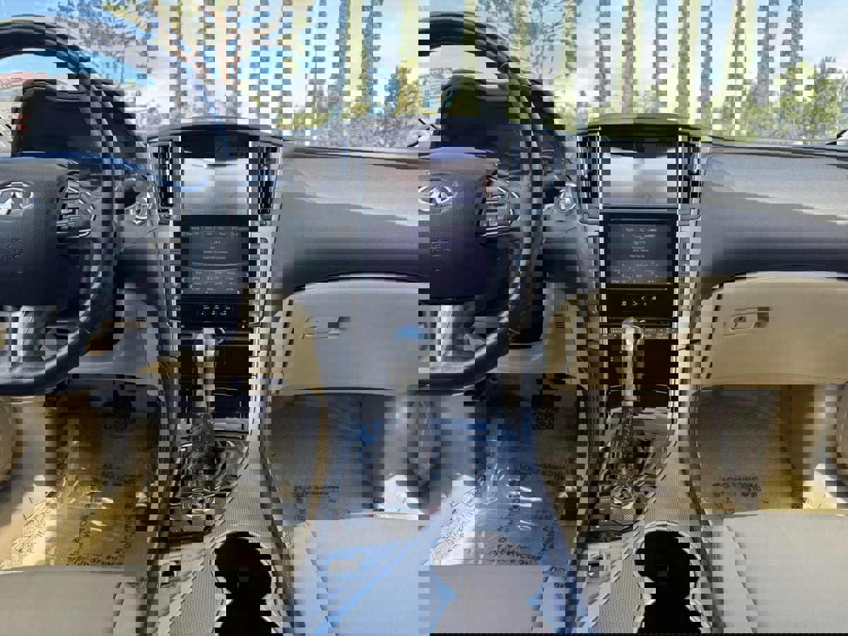 Used 2017 INFINITI Q50 Signature Edition image 15