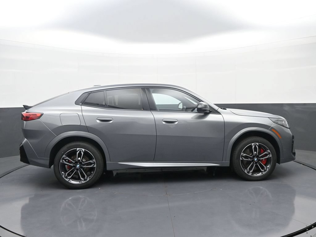 New 2026 BMW X2 xDrive28i w/ Technology Package AWD/4WD image 8